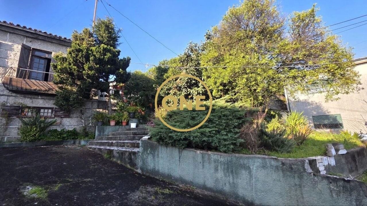 Moradia T5 para Venda em Fermentões Foto 11