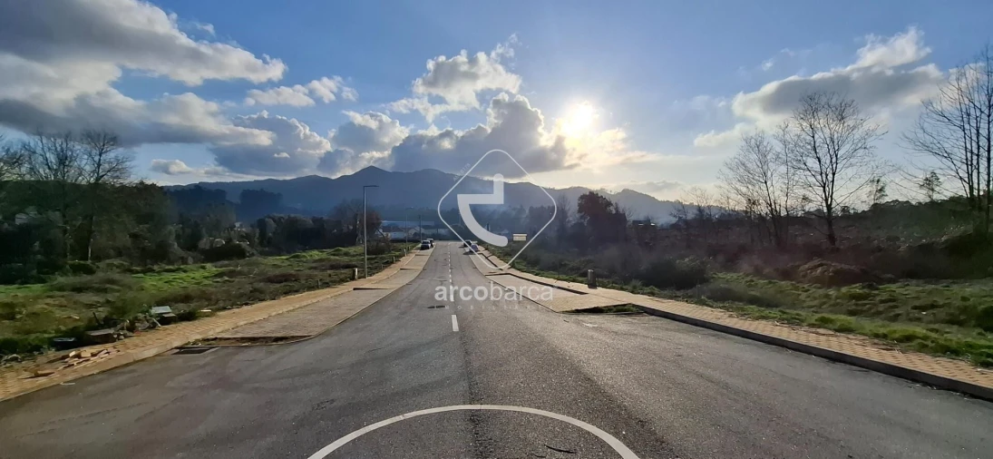 Terreno para Venda em Fornelos e Queijada Foto 14