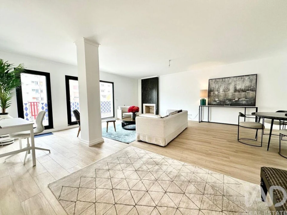 Apartamento T3 para Venda em Arroios Foto 3