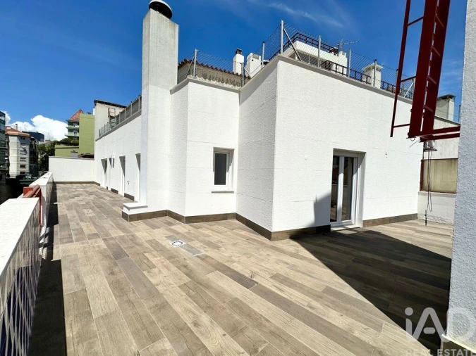 Apartamento T3 para Venda em Arroios Foto 2