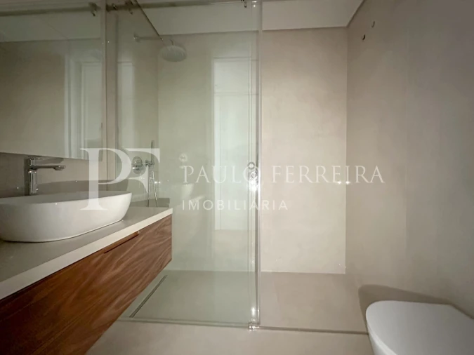 Apartamento T2 para Arrendamento em Antas e Abade de Vermoim Foto 11