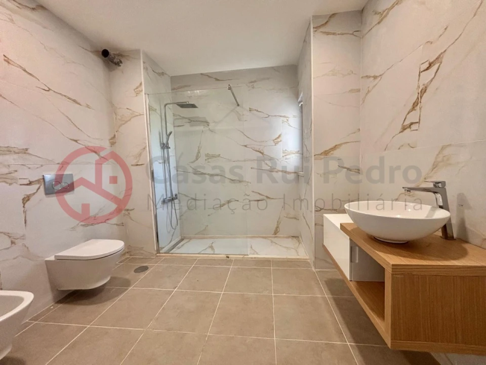 Moradia T3 para Venda em Alcochete Foto 29