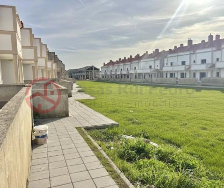 Moradia T3 para Venda em Alcochete Foto 33