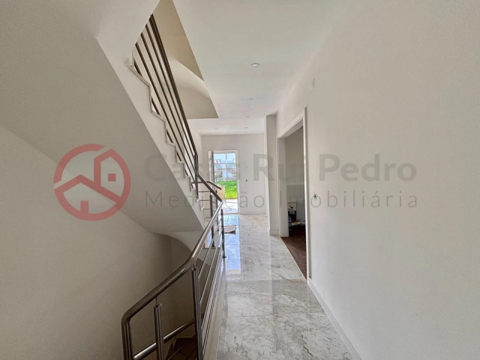 Moradia T3 para Venda em Alcochete Foto 13