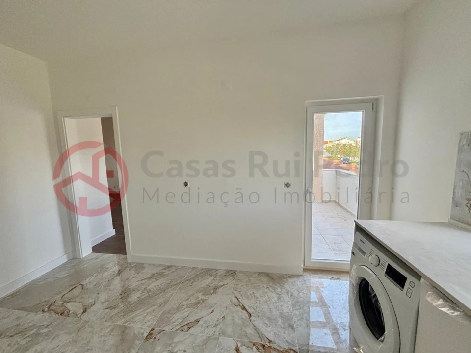 Moradia T3 para Venda em Alcochete Foto 5