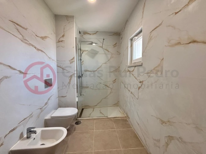 Moradia T3 para Venda em Alcochete Foto 17