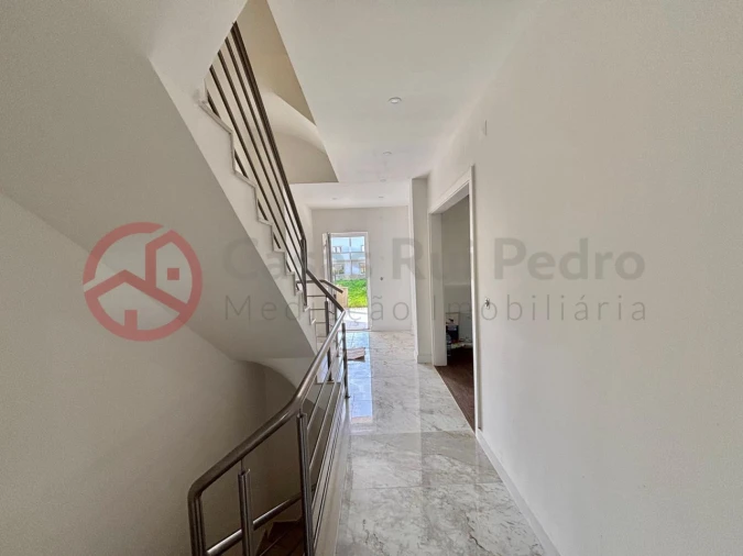 Moradia T3 para Venda em Alcochete Foto 11