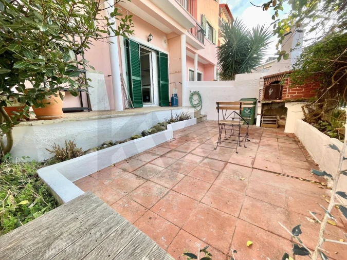 Apartamento T1 para Arrendamento em Ericeira Foto 12