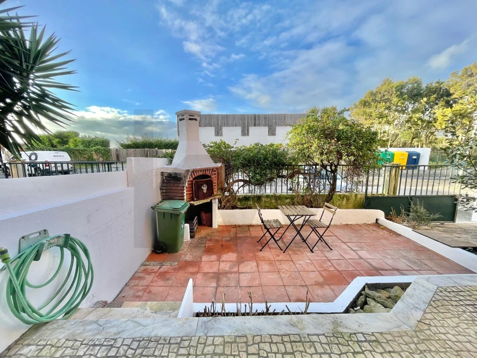 Apartamento T1 para Arrendamento em Ericeira Foto 13