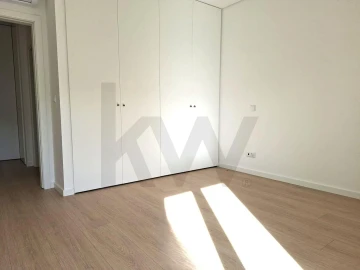 Apartamento T2 para Venda em Loures