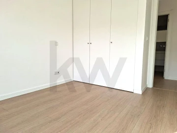 Apartamento T2 para Venda em Loures