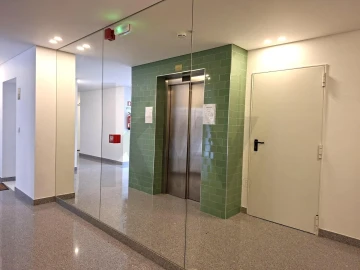 Apartamento T2 para Venda em Loures