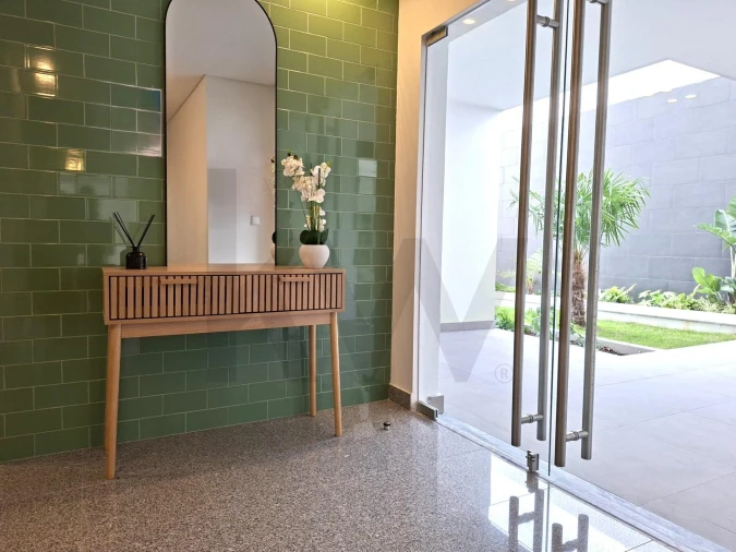 Apartamento T2 para Venda em Loures Foto 3