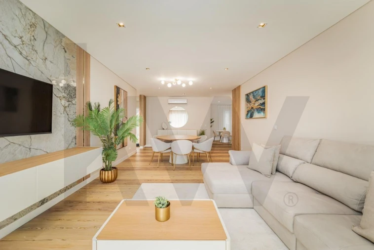 Apartamento T3 para Venda em Funchal (Santa Luzia) Foto 1