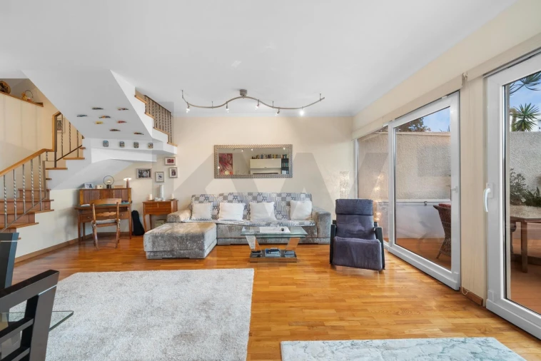 Moradia T2 para Venda em Caniço Foto 4