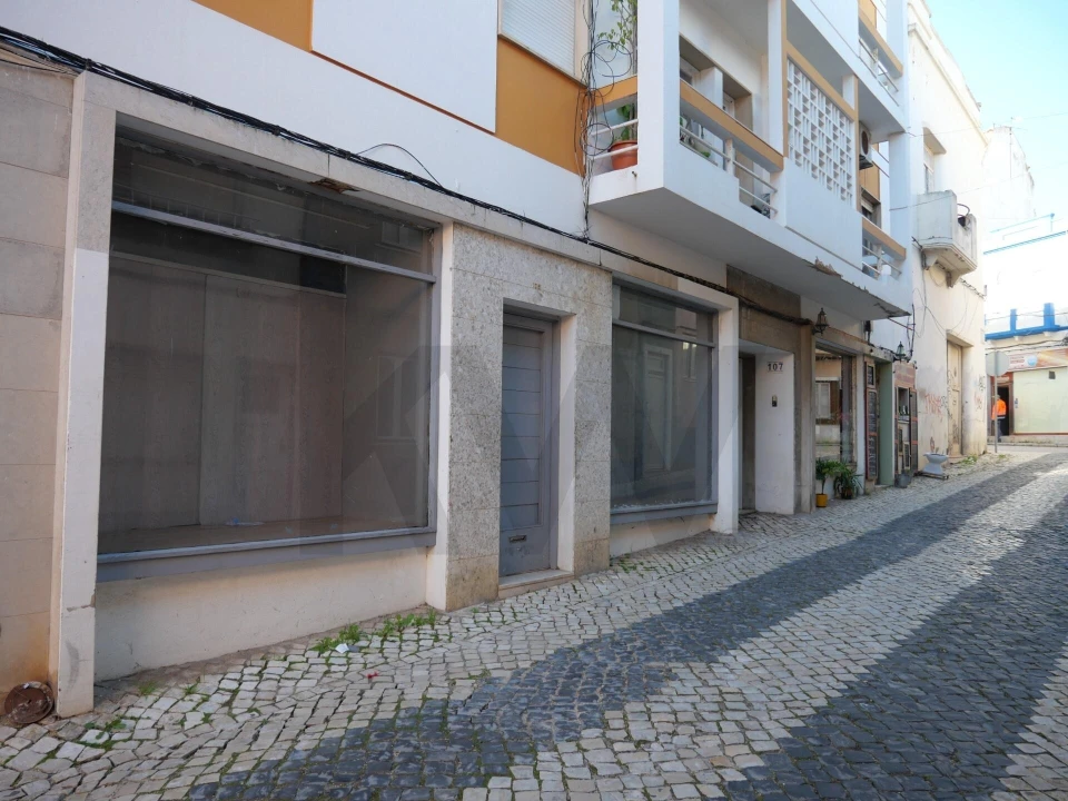 Loja para Arrendamento em Portimão Foto 2