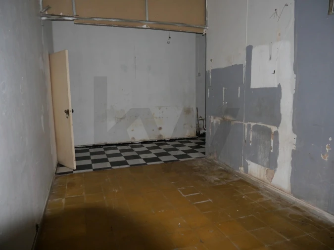 Loja para Arrendamento em Portimão Foto 12