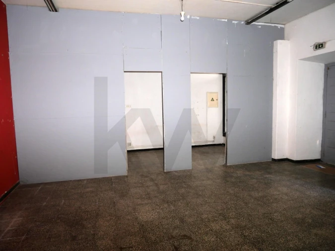 Loja para Arrendamento em Portimão Foto 5