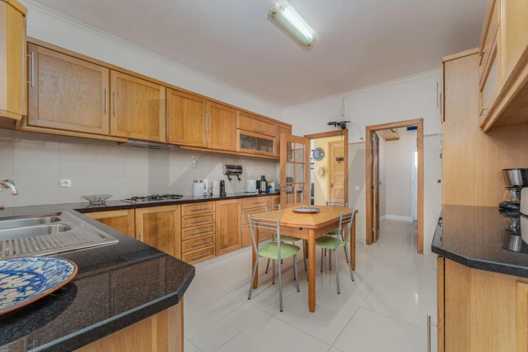 Moradia T3 para Venda em Porto Santo Foto 8