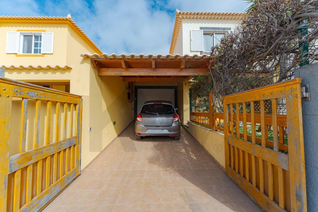 Moradia T3 para Venda em Porto Santo Foto 35