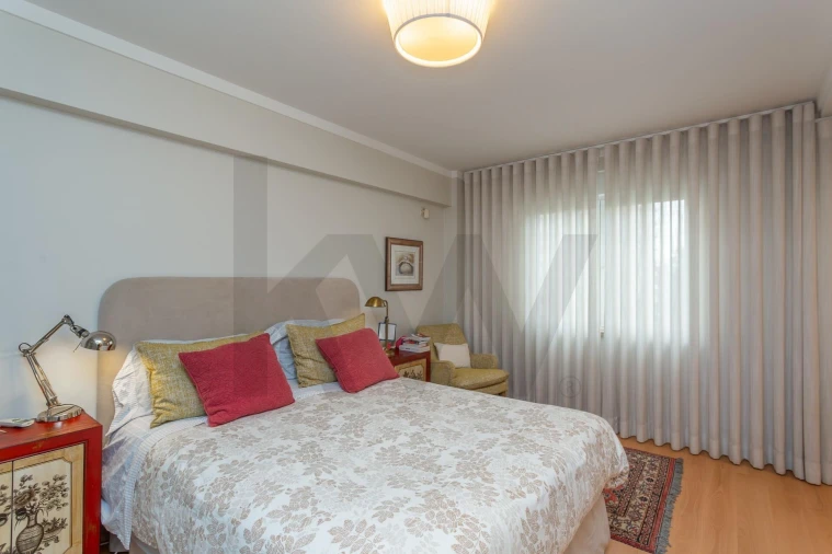 Apartamento T2 para Arrendamento em Lumiar Foto 11