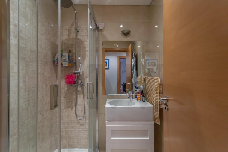 Apartamento T2 para Arrendamento em Lumiar Foto 16