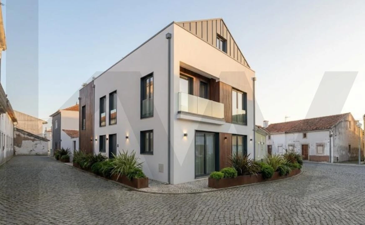 Moradia T5 para Venda em Santo Varão Foto 2