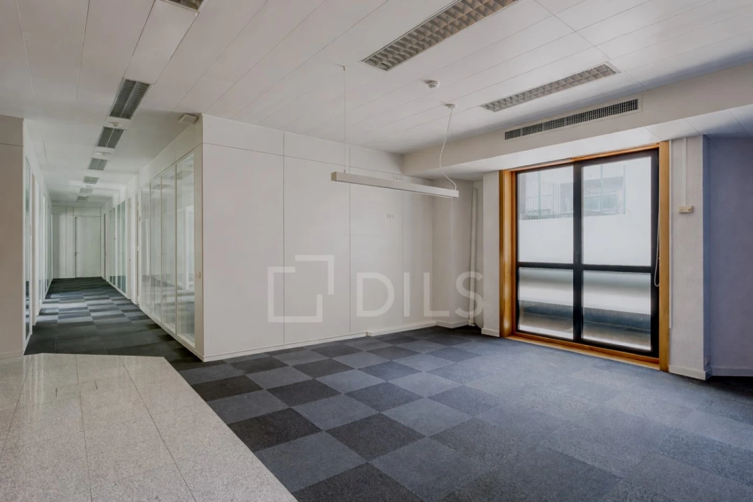 Escritório para Arrendamento em Alvalade Foto 6