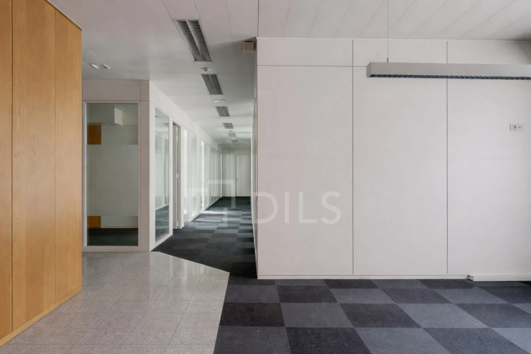 Escritório para Arrendamento em Alvalade Foto 8