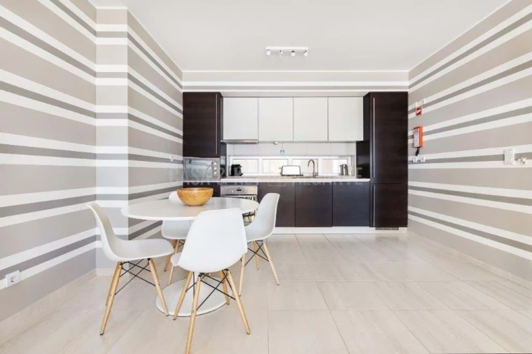 Apartamento T3 para Venda em Quarteira Foto 6