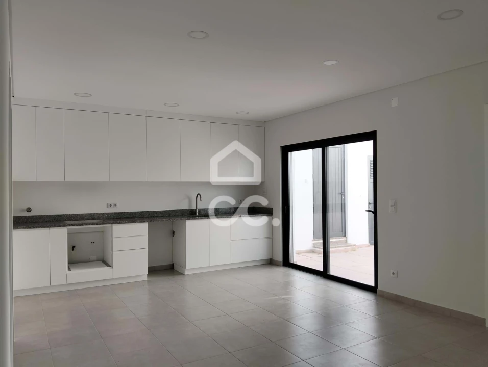 Moradia T2 para Venda em Bombarral e Vale Covo Foto 10