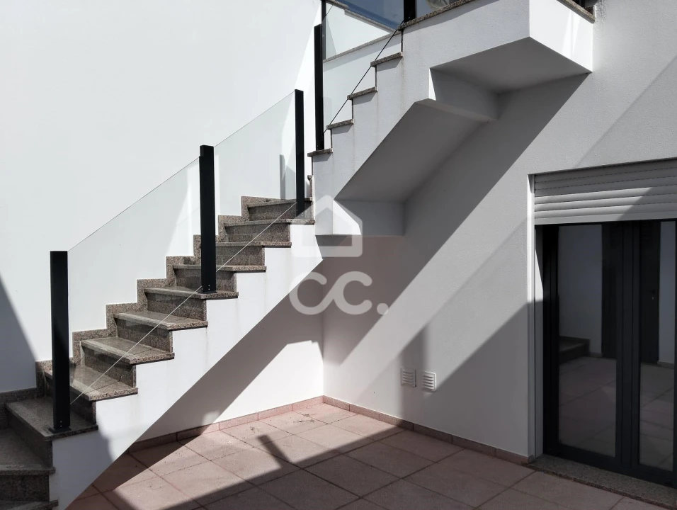 Moradia T2 para Venda em Bombarral e Vale Covo Foto 18