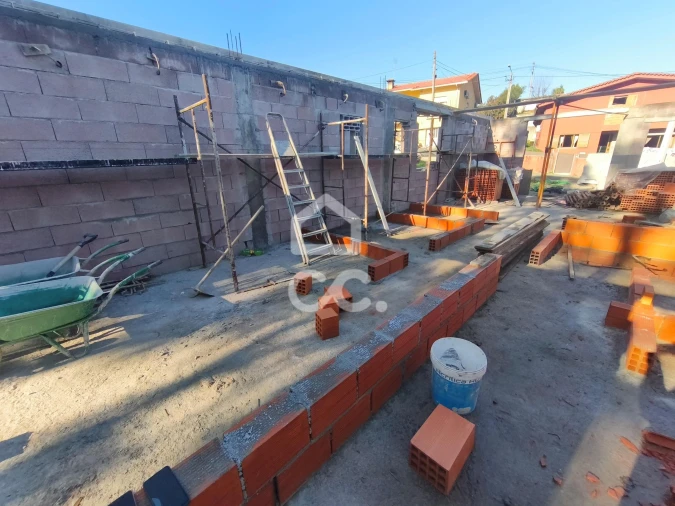 Moradia T3 para Venda em Delães Foto 12