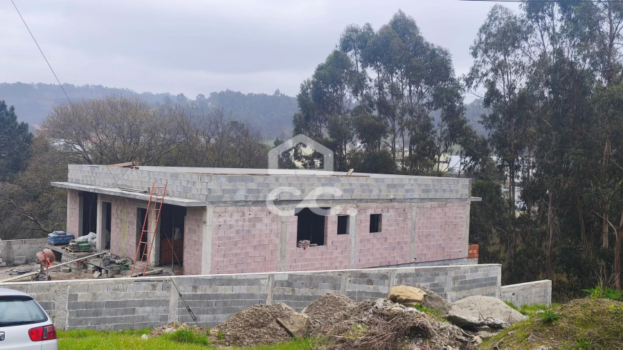 Moradia T3 para Venda em Delães Foto 22