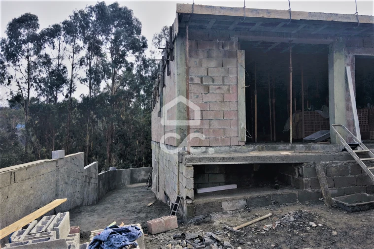 Moradia T3 para Venda em Delães Foto 15