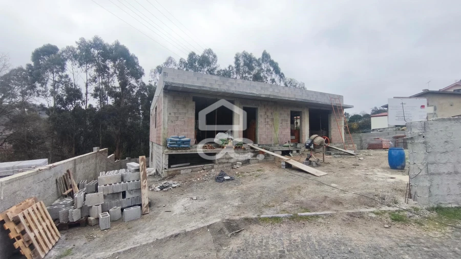 Apartamento T3 para Venda em Delães Foto 17