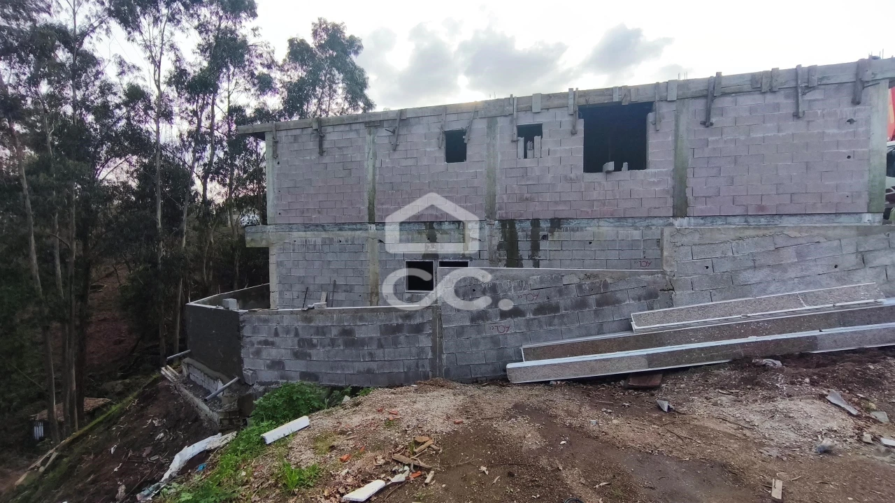 Apartamento T3 para Venda em Delães Foto 31