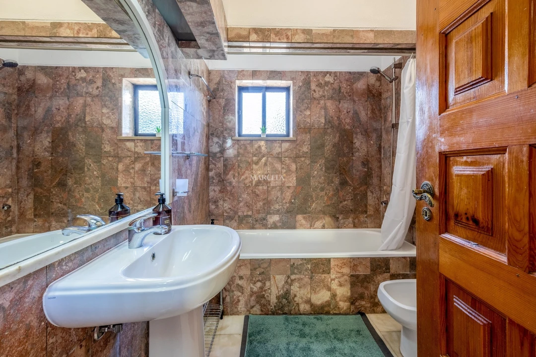 Moradia T3 para Arrendamento férias em Luz Foto 16