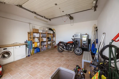 Moradia T4 para Venda em Lagos (São Sebastião e Santa Maria)