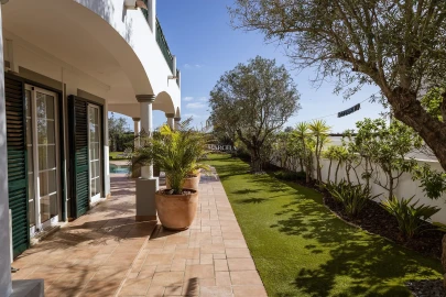 Moradia T4 para Venda em Lagos (São Sebastião e Santa Maria)