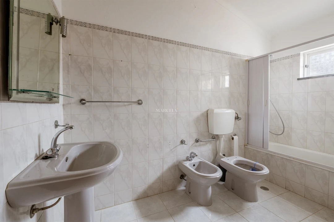 Moradia T2 para Venda em Lagos (São Sebastião e Santa Maria) Foto 11