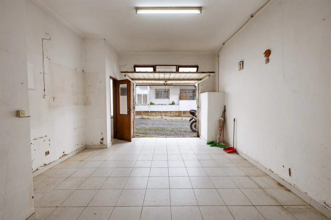 Moradia T2 para Venda em Lagos (São Sebastião e Santa Maria) Foto 19