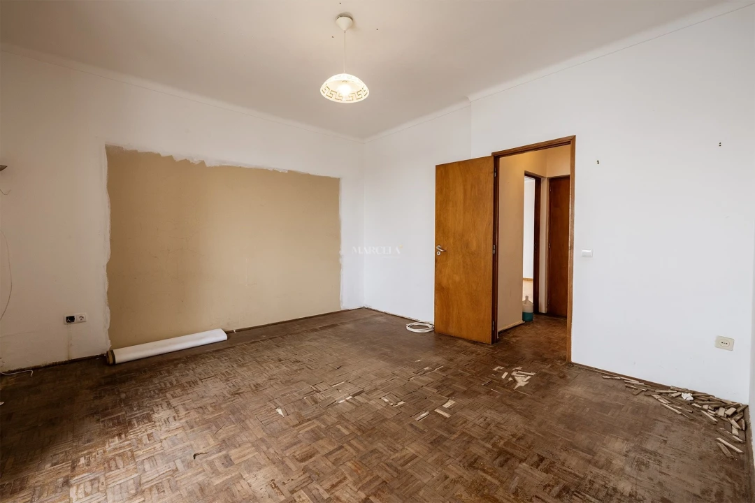 Moradia T2 para Venda em Lagos (São Sebastião e Santa Maria) Foto 15