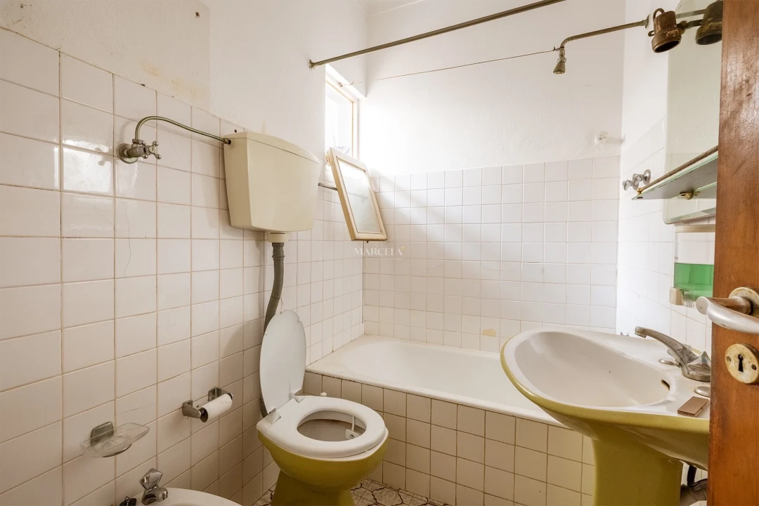 Moradia T2 para Venda em Lagos (São Sebastião e Santa Maria) Foto 6