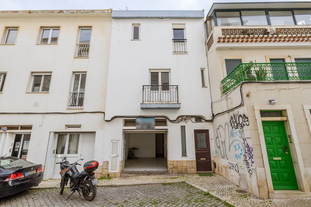 Moradia T2 para Venda em Lagos (São Sebastião e Santa Maria) Foto 1