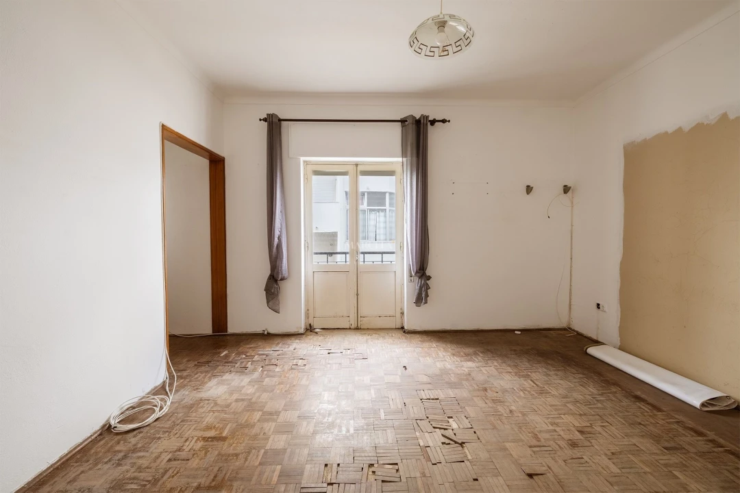 Moradia T2 para Venda em Lagos (São Sebastião e Santa Maria) Foto 2