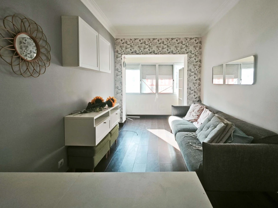 Apartamento T2 para Venda em Venteira Foto 2