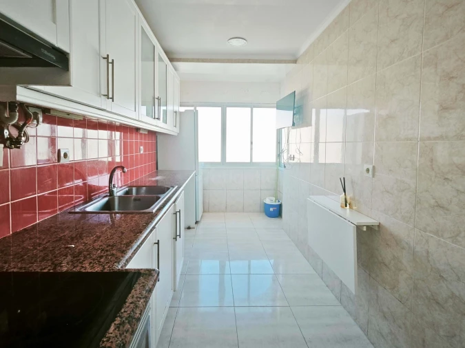 Apartamento T2 para Venda em Venteira Foto 9