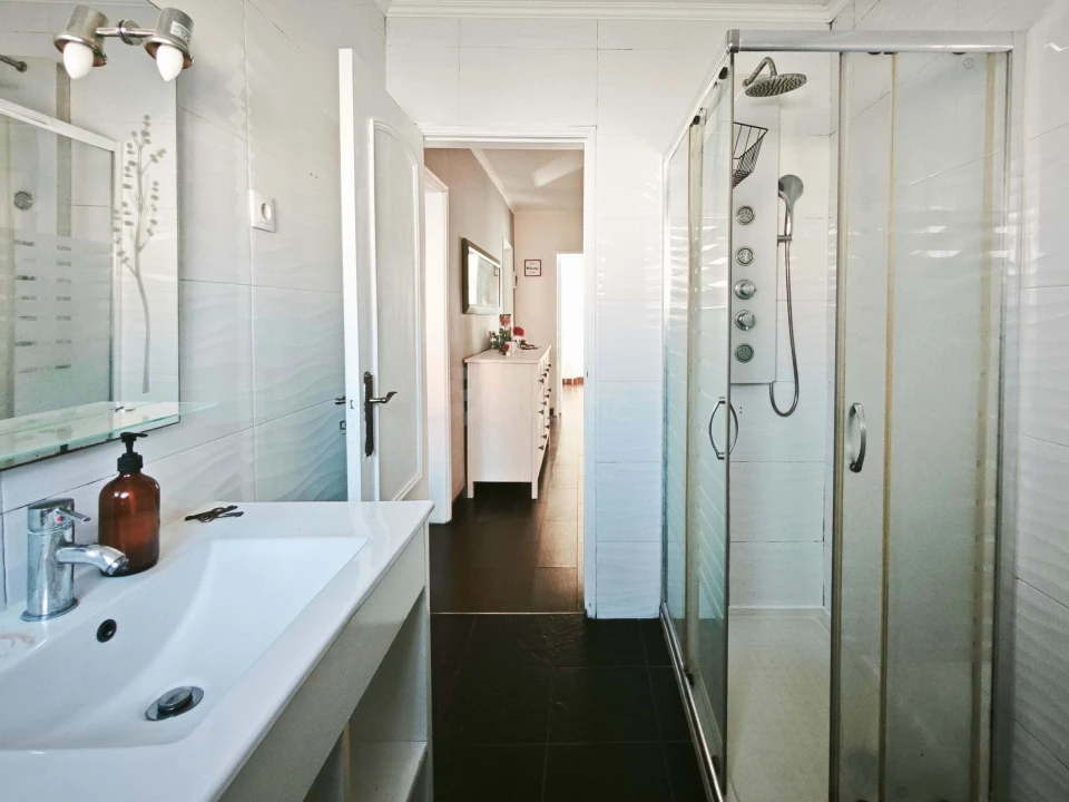 Apartamento T2 para Venda em Venteira Foto 17