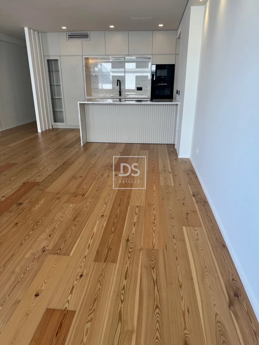 Apartamento T2 para Venda em Creixomil Foto 5